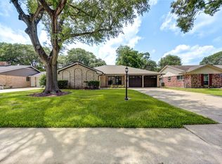 1719 Bowline Rd, Houston, TX 77062