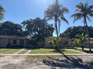 860 NE 134th St, North Miami, FL 33161