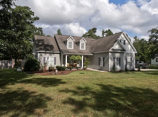 506 Pinehurst Cir, Hampstead, NC 28443