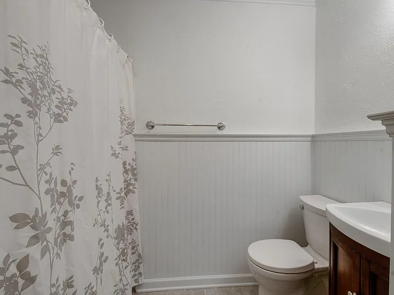 1006 S Douglas Ave — Photo 18