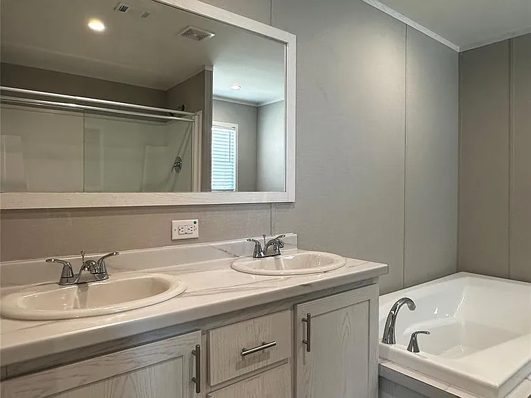 136 Caliza Dr — Photo 34