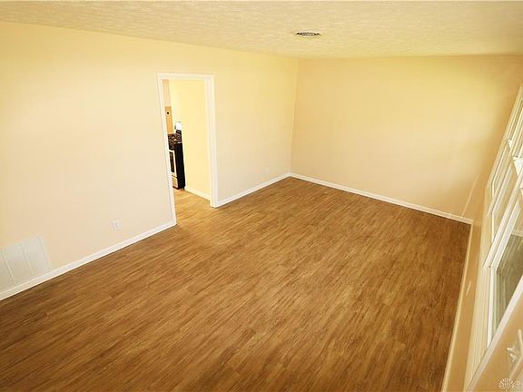 4th image of 2526 E Aragon Ave