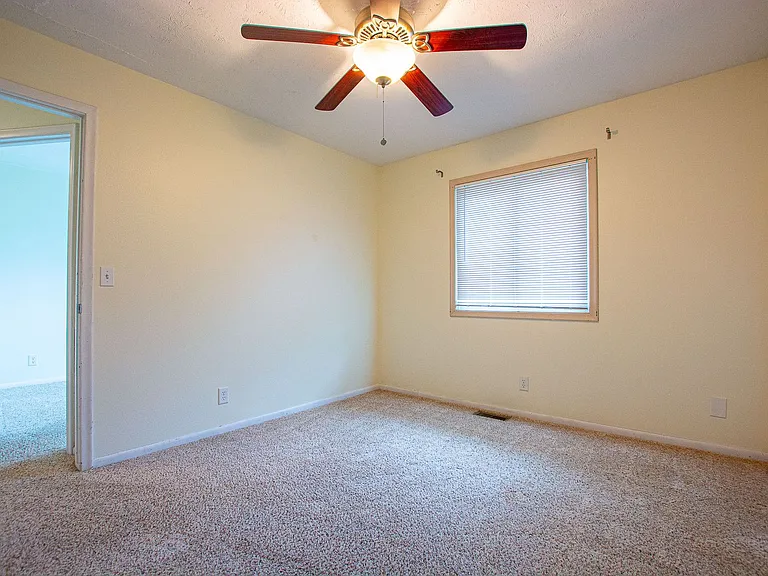 11106 V St — Photo 14