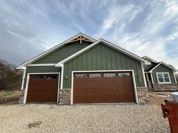 340 Linden Rd, Prescott, WI 54021
