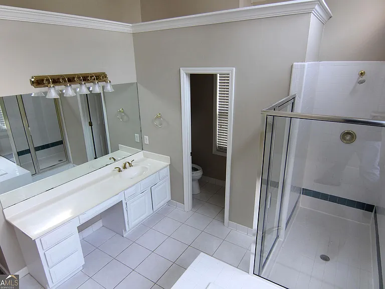 104 Inverrary Ct — Photo 10