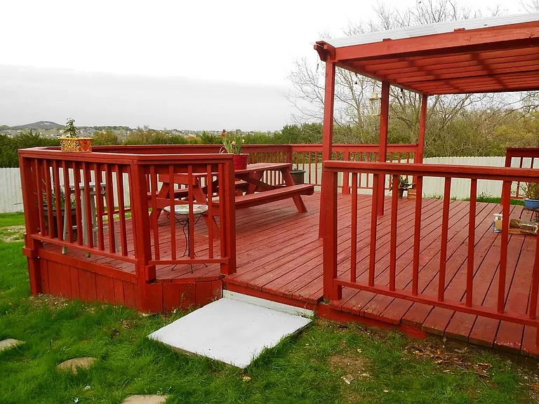 410 Saddle Dr — Photo 41