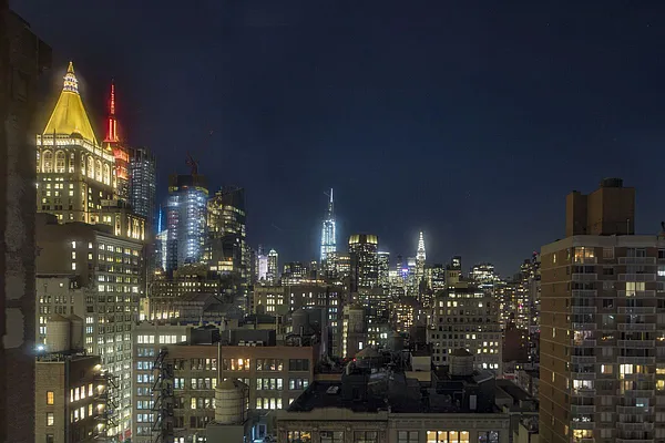 Rented by Douglas Elliman | media 27