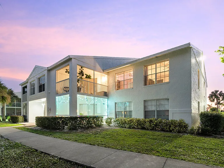 161 Santa Clara Dr #10 — Photo 21