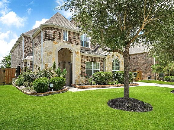 2nd image of 27415 Sunrise Ranch Ln