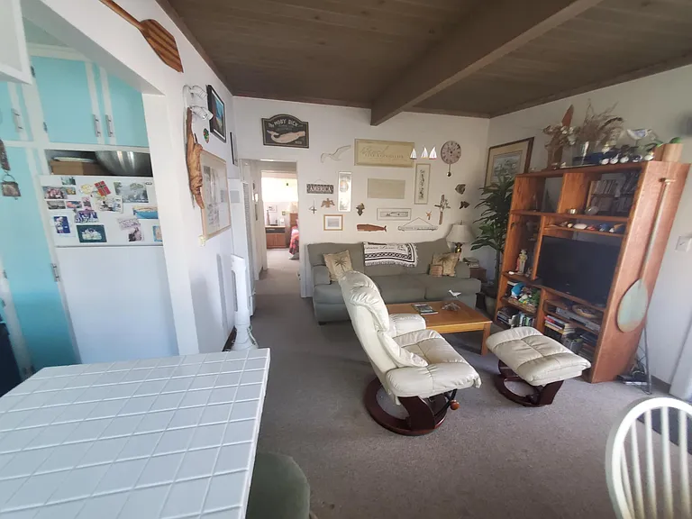 823 Coronado Ct — Photo 1