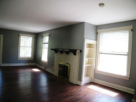 4th image of 1421 W Moss Ave APT B