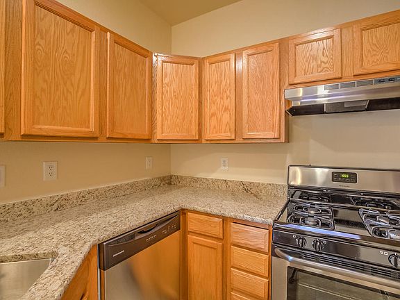 5th image of 4609 Holiday Breeze Pl NE
