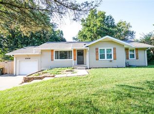 1006 W Price Ave, Savannah, MO 64485
