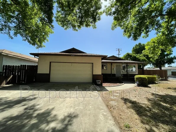 2700 Hemminger Way, Modesto, CA 95350