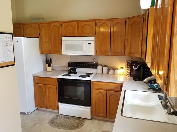 4th image of 15319 Rock Creek Dr