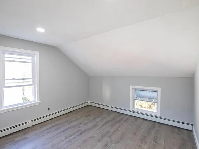 11 Highland Ave — Photo 10