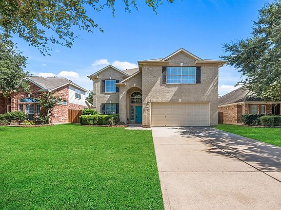 2nd image of 12018 Piney Bend Dr