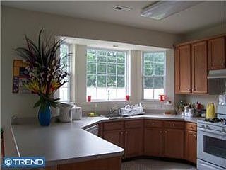 4th image of 150 White Cedar Dr