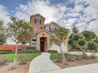 5873 W Willis Ave, Fresno, CA 93722