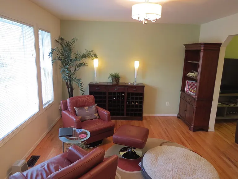 7416 Beaver Creek Ln — Photo 9
