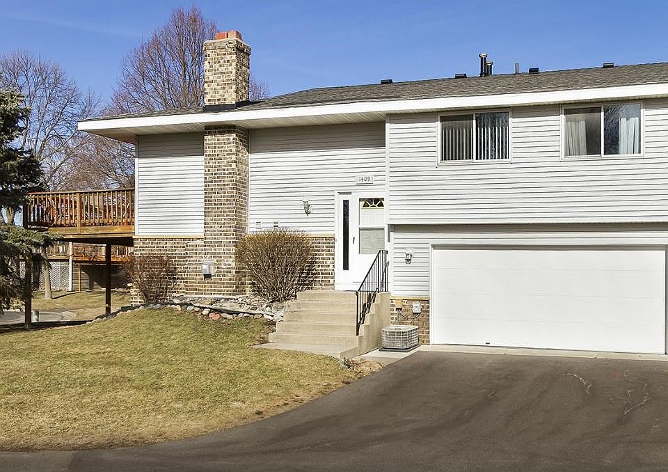1st image of 1409 Oak Leaf Ln