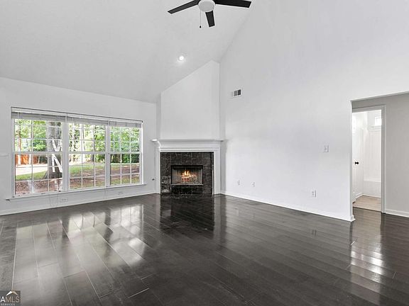 3rd image of 4042 Laurel Bend Ct