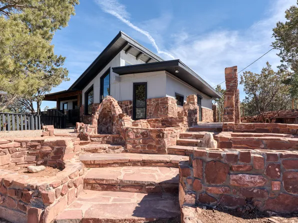 24 Camino Primera Agua, Tijeras, NM 87059