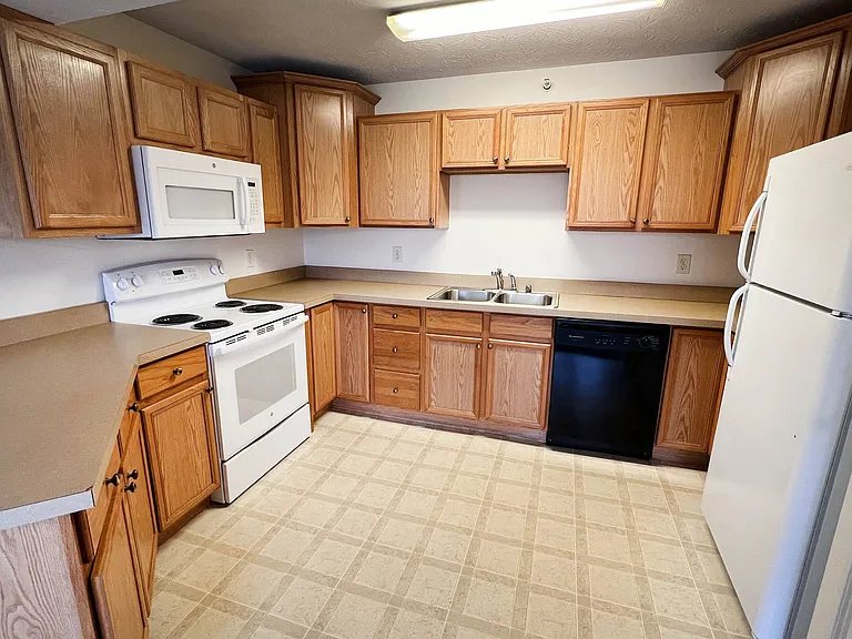 Walton Ridge Apartments — Photo 39