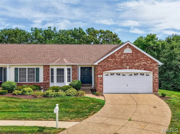 18 Silo Ridge Ct, Wentzville, MO 63385