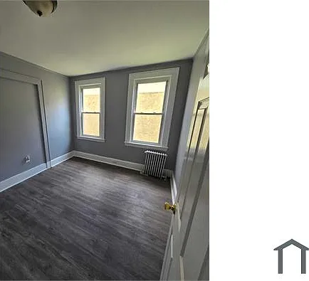 558 Lyons Ave #1L — photo 3 of 4