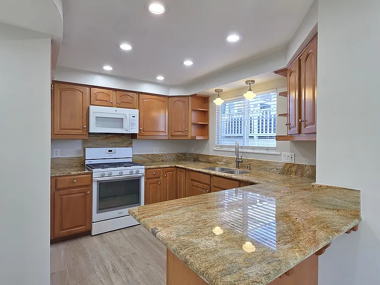 34032 Colegio Dr — Photo 6