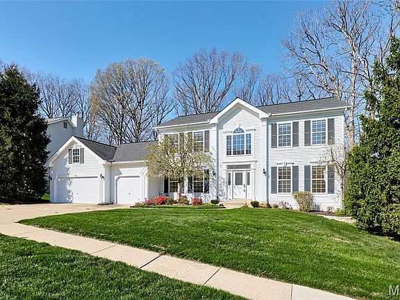 3rd image of 16614 Highland Summit Dr