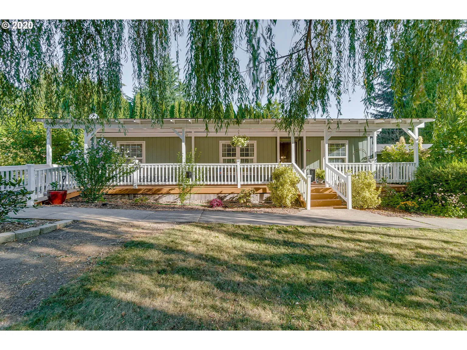 1110 Goucher St photo 1