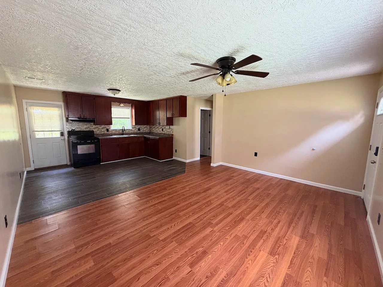 141-285 Sissom Lane — Photo 4