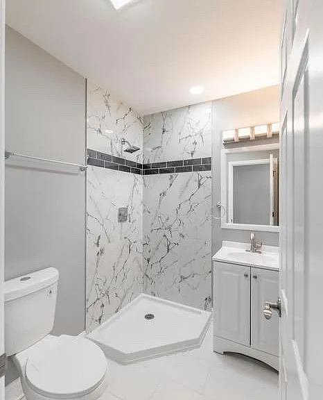 3030 W Washington Blvd #1 — Photo 3