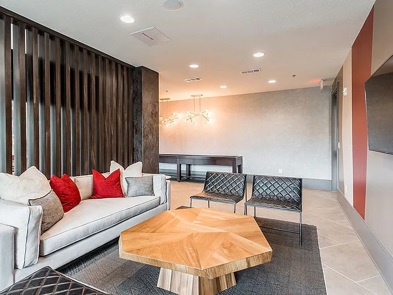 Cortland Luxe Shadow Creek — Photo 24