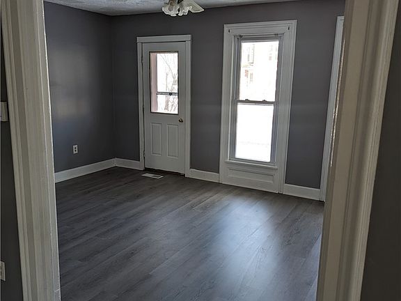 3rd image of 335 Pine St