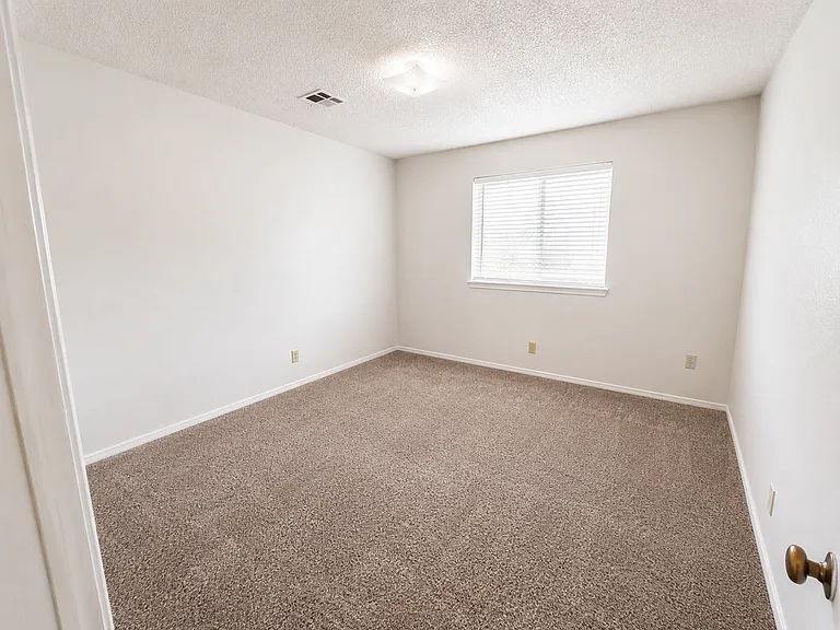 Serenity Ridge Apartments — Photo 7