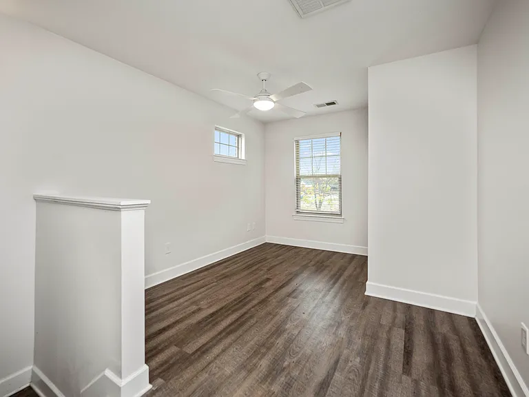 222 Midland #6104 — Photo 12