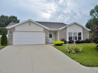 674 Buck Trl, Warsaw, IN 46582