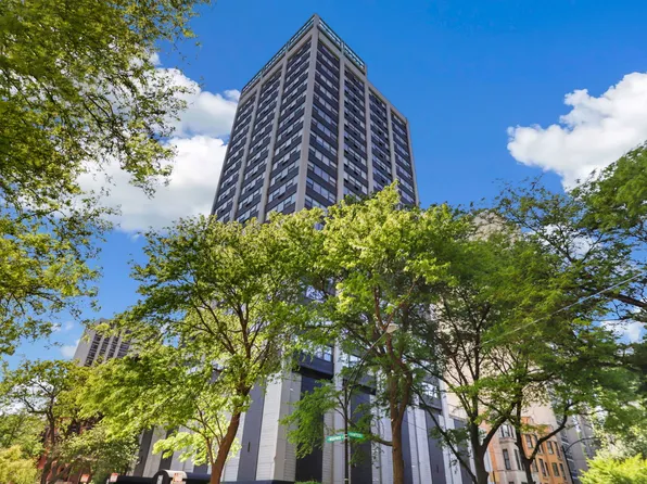 2700 N Hampden Ct APT 17A, Chicago, IL 60614