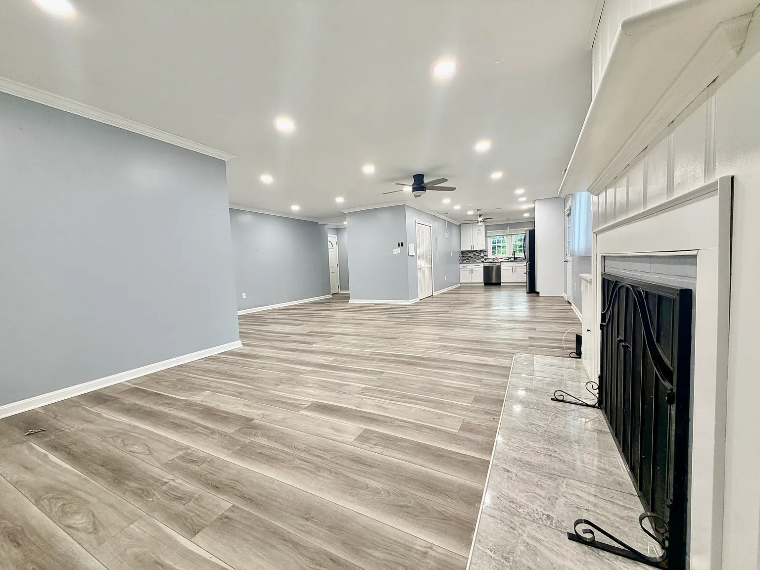 4 bed, 1504 sqft, $2,850 — Photo 4