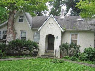 344 Kenmore Rd, Douglaston, NY 11363