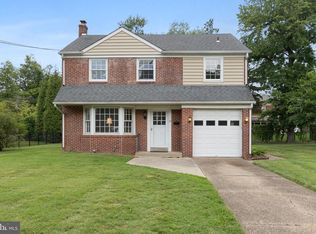 24 Kent Rd, Cherry Hill, NJ 08002