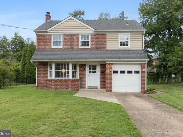 24 Kent Rd, Cherry Hill, NJ 08002