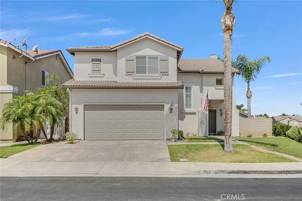 4 bed, 2.5 bath, 1655 sqft, $3,500 — Photo 1