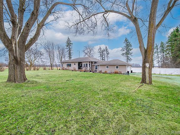 2nd image of 2375 W Mount Morris Rd