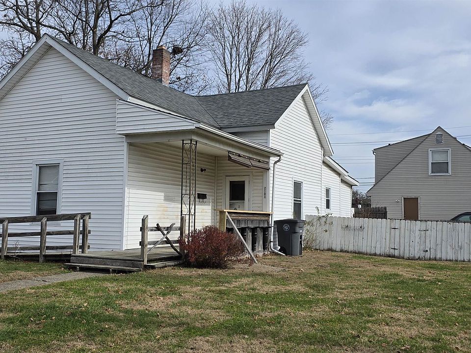 1st image of 2104 N Grand Ave
