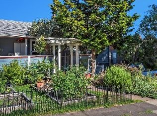 5114 SW View Point Ter, Portland, OR 97239