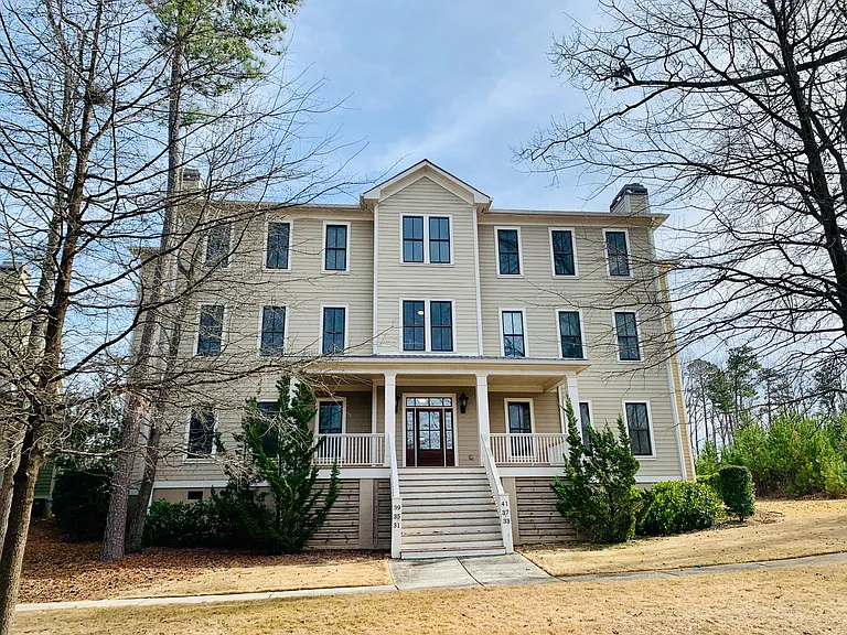 41 Charter Oak Dr — Photo 1